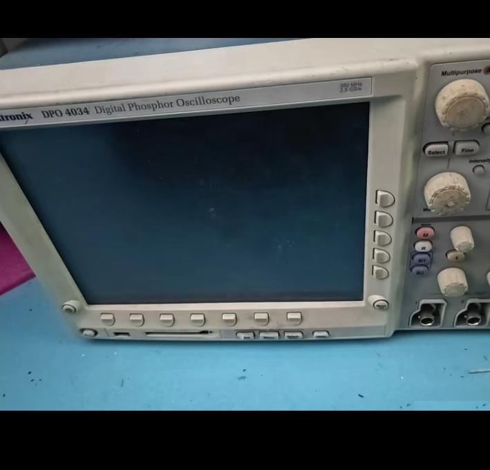 Tektronix DPO4034 350MHz 4 2 5GS s 10 M