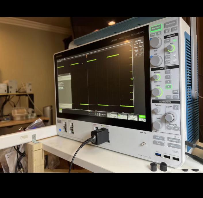 Tektronix MSO73304DX DPO73304DX DPO72504DX MSO72504DX MSO72304DX