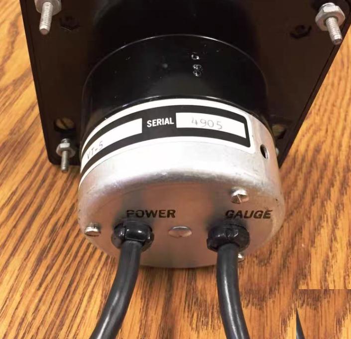 Teledyne Hastings VT-5 Analog Vacuum Gauge Controller w 8 Power Gauge Cables