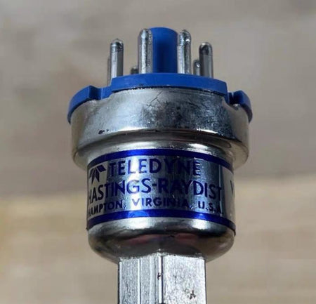 Teledyne Hastings Vacuum Gauge Tube DV-4AM 6 8