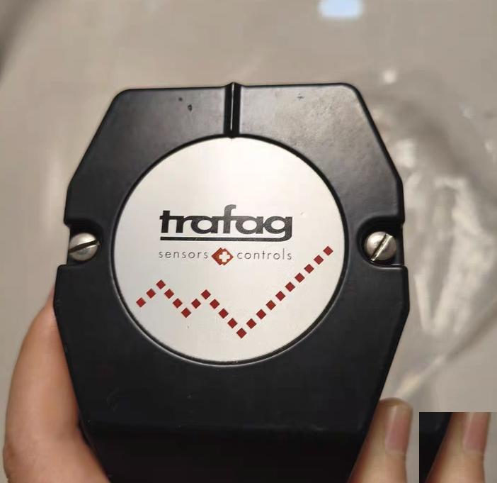 Trafag 471 2351 -30 170℃ IP65 250V AC 30V DC 15A