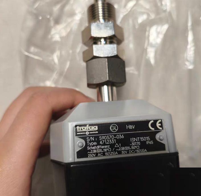 Trafag 471 2351 -30 170℃ IP65 250V AC 30V DC 15A