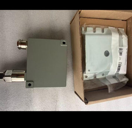 Trafag 8202 25 2212 8202 25 2212 0-3 2bar 12-34V DC 4-20mA IP65