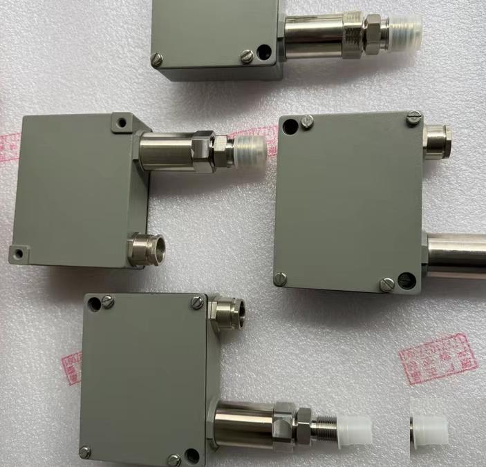 Trafag 8202 76 2210 0-4bar 1 8202 78 2210 0-10bar 1 8201 79 2210 0-16bar 1 12-34V DC 4-20mA IP65 -25 85℃ 4