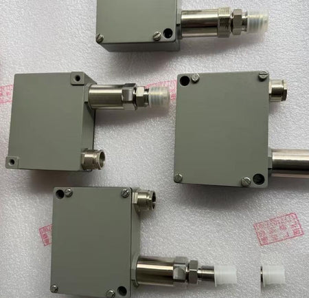 Trafag 8202 76 2210 0-4bar 1 8202 78 2210 0-10bar 1 8201 79 2210 0-16bar 1 12-34V DC 4-20mA IP65 -25 85℃ 4