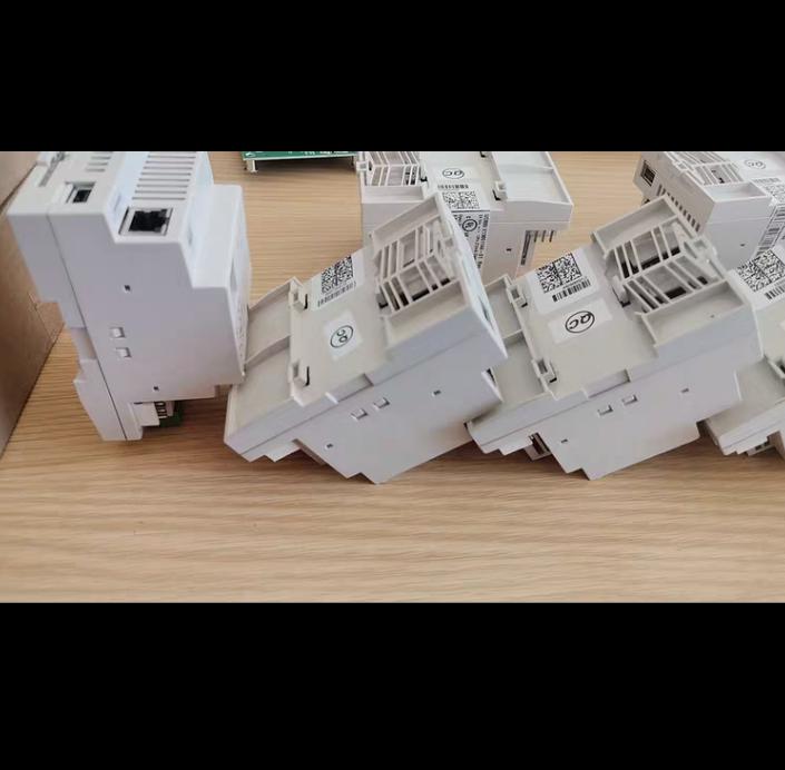 UC800