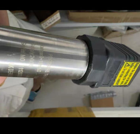 UK DEBURKE 11120008 0-16mH2O 4-20mA 24V DC