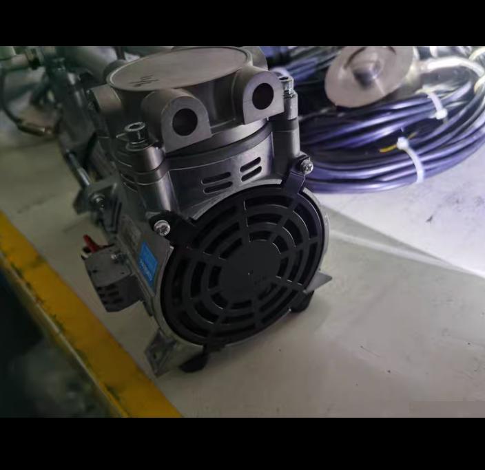 ULVAC DOP-120SY 200V 120L min 8kPa 1