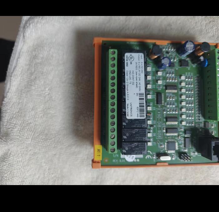 UNITRONICS EX90-DI8-RO8 8 RELAY DC24 240V 3A