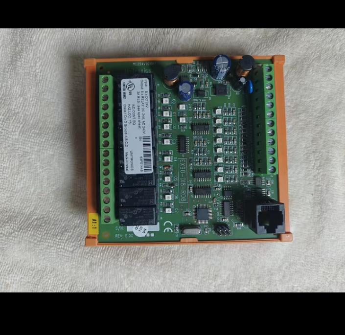 UNITRONICS EX90-DI8-RO8 8 RELAY DC24 240V 3A