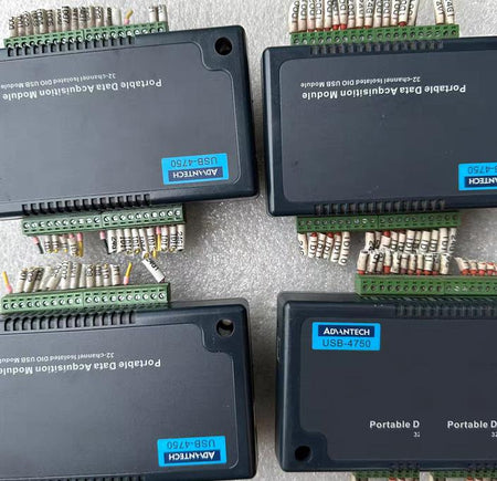 USB-4750 32 I O