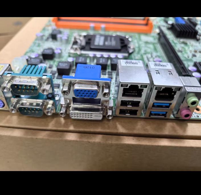 USB VGA DVI AIMB-782QG2 V1 13