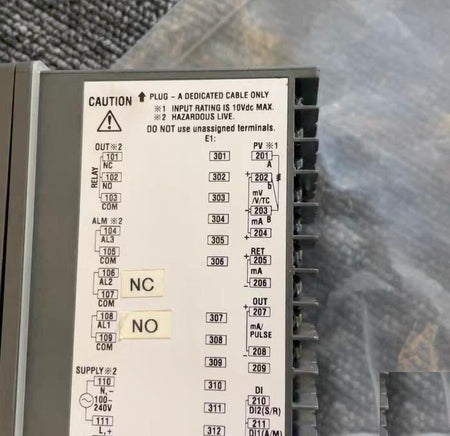 UT32A 2011 9 100-240VAC 15VA