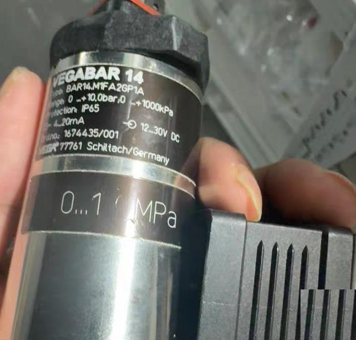 VEGA VEGABAR 14 BAR14 M1FA2GP1A 0 10 0bar IP65 4-20mA 12-30V DC