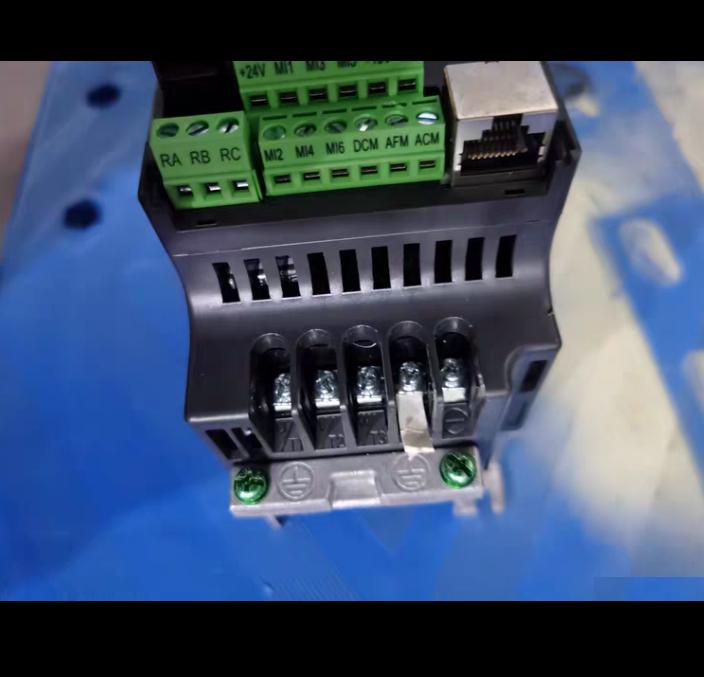 VFD004EL23A0 4KW 220V 100VA 1