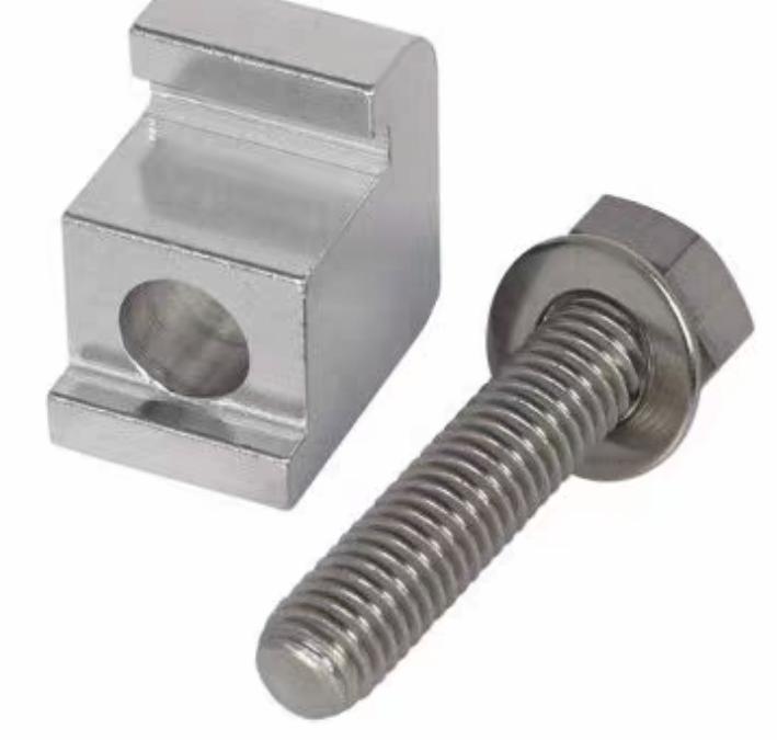 Varian E37000038IIS 8 Single Claw Flange Clamp ISO-MF Sizes NW160 to NW250 M10 Thread It is important that the clamps or bolts not be over tightened or warping of the flanges could result The torque rating for clamps and bolts is 7 to 10 pounds per foot