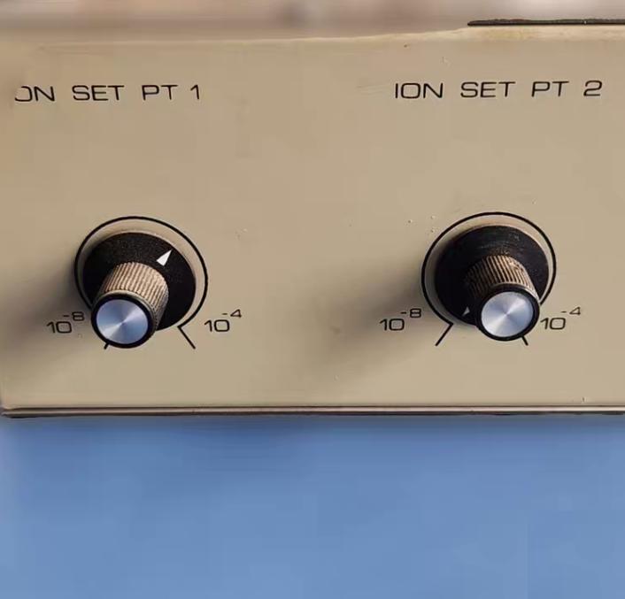 Varian Semiconductor 842 Vacuum Ionization Gauge Controller