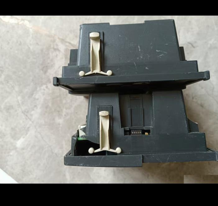 Varlogic NRC12 Varlogic NR6 2 200