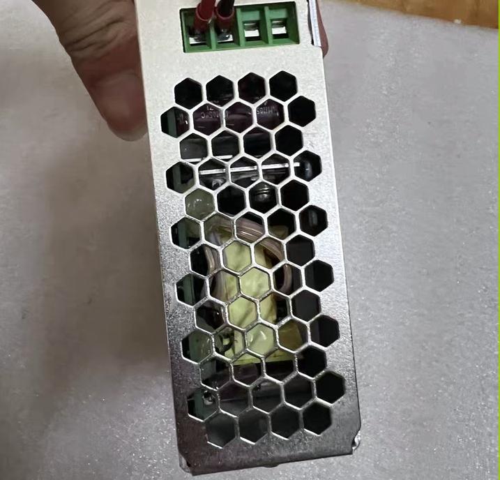 WDR-120-24 5A                                 200V-500VAC  24VDC    120w   5A                                                 21