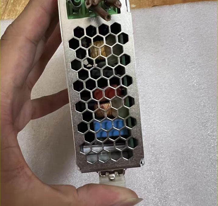 WDR-120-24 5A                                 200V-500VAC  24VDC    120w   5A                                                 21