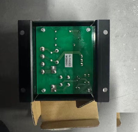 WOODWARD APM 8272-582 100-220V AC DC