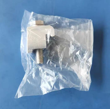 WTMDB417 16 Single Claw Flange Clamp ISO-MF Sizes NW63 to NW100 M8 Thread It is important that the clamps or bolts not be over tightened or warping of the flanges could result The torque rating for clamps and bolts is 7 to 10 pounds per foot