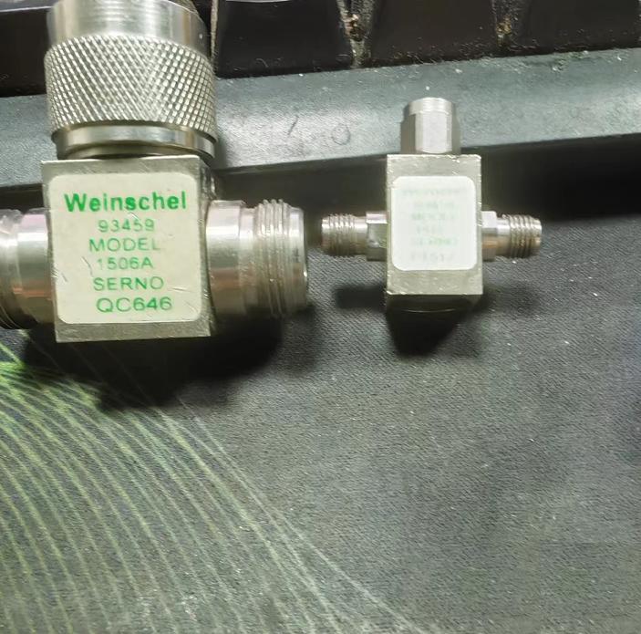 Weinschel 1506A 1515 18GHz 1506A 2-Way GHz dc-18 0 N m IN f OUT INPUT 1 35 OUTPUT 1 35 max 7 5 dB max 0 50 dB 2 0 1 W weinschel 1515 DC-18GHz 6dB SMA RF