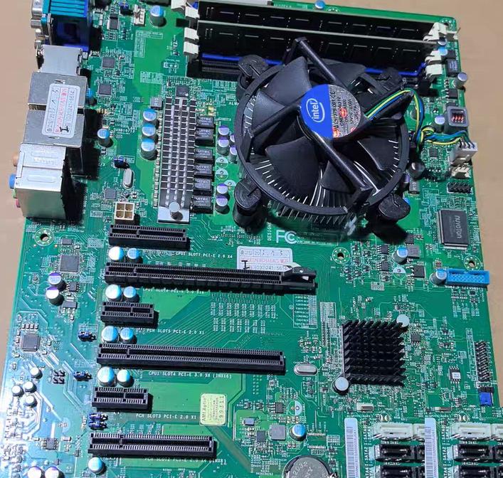 X9SAE-V Intel PCB USB HDMI VGA DIY