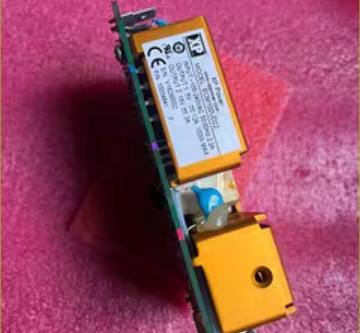 XP        ECM100UD22