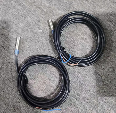 XS608B1PAL2 12-24VDC 2