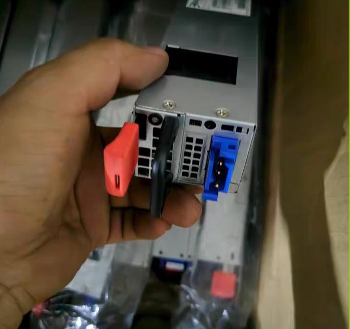 YM-2651V      650W         12V 52 9A 5Vsb 4A