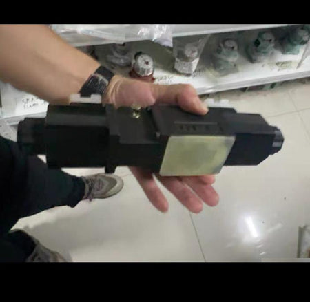 YUKEN DSG-01-3C4-D24-CA-N1-10 DSG-01-3C4-D24-CA-N1-10