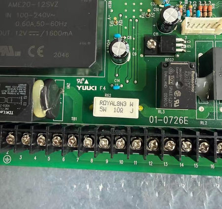 Yuuki 01-0726E 01-0726E AC IN 100-240V 0 3A 50 60Hz DC OUT 12V 0 9A