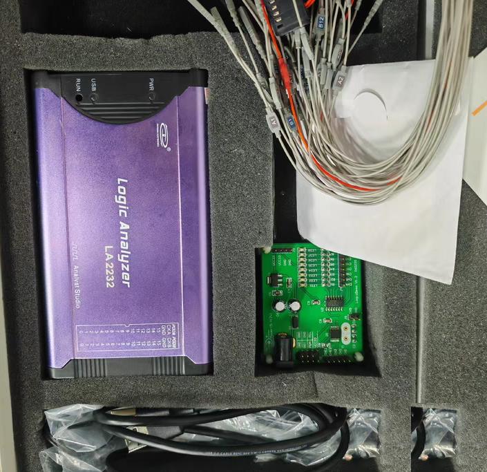ZLG LA2232 USB2 0 CPLD FPGA USB LA2232 32 CH 128kbits CH 80MHz