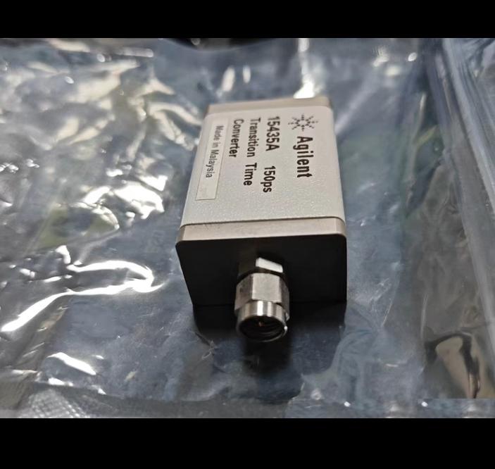 agilent 15435A 150 ps3 dB 2 1 GHz 10 Vpp 0 2 dB 3 x x mm 43 x 28 x 15 81130A 81131A 400 MHz 800 1600 ps 81130A 81132A 660 MHz 500 ps 81250 81133 4A 3 35 GHz 100 ps