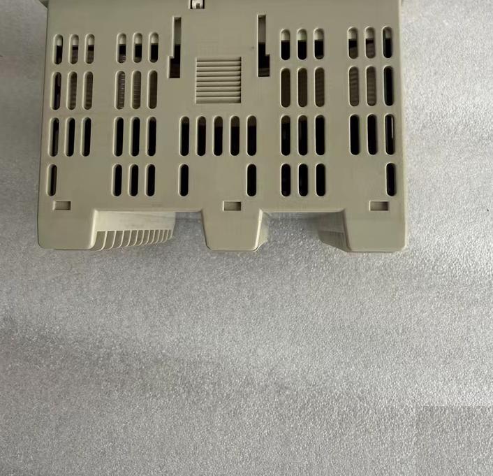 azbil SDC36 C36TR1UA1100