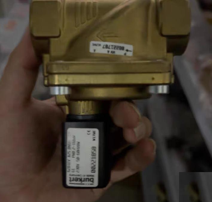 burkert 6281EV G1 PN0 2-16bar 230V AC 8W NBR
