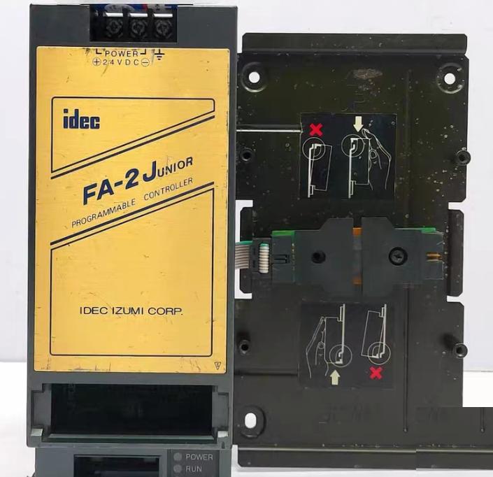 idec FA-2 JUNIOR PROGRAMMABLE CONTROLLER PF2J-CPU1DCEU
